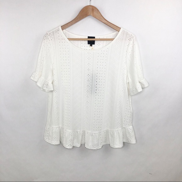 W5 Tops - ❌SOLD❌W5 NWT White Eyelet Short Sleeve Blouse Top